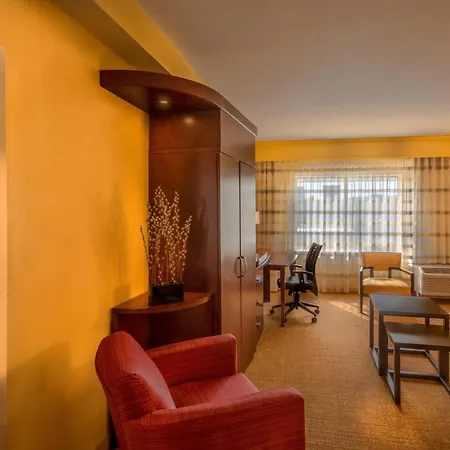 Hotel Courtyard By Marriott Charleston Downtown/Civic Center Exterior foto